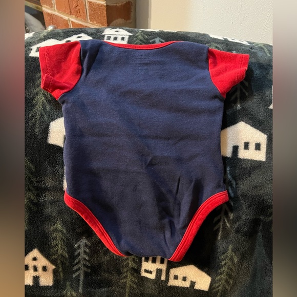 Set of 3 | (2) Boston Red Sox Onesies & (1) UCLA Bruins Onesie | 3-6 mos - Picture 10 of 12